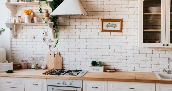 Designing a stylish and eco-friendly kitchen